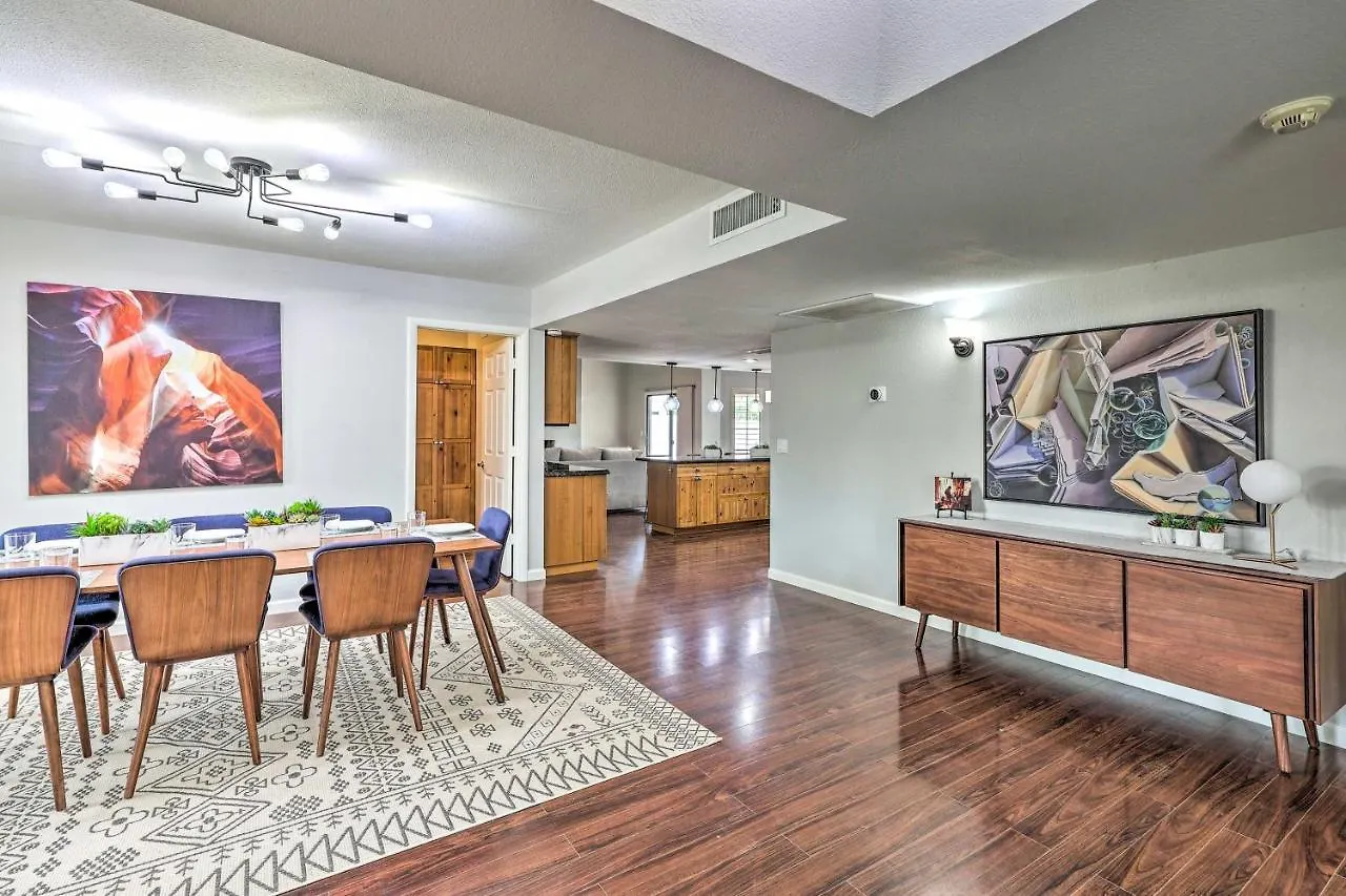 Sunny Scottsdale Home With Heated Pool And Patio