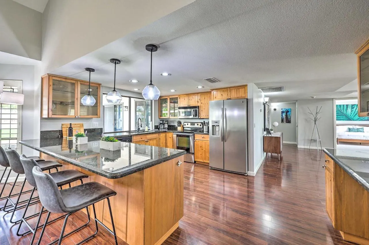 Sunny Scottsdale Home With Heated Pool And Patio