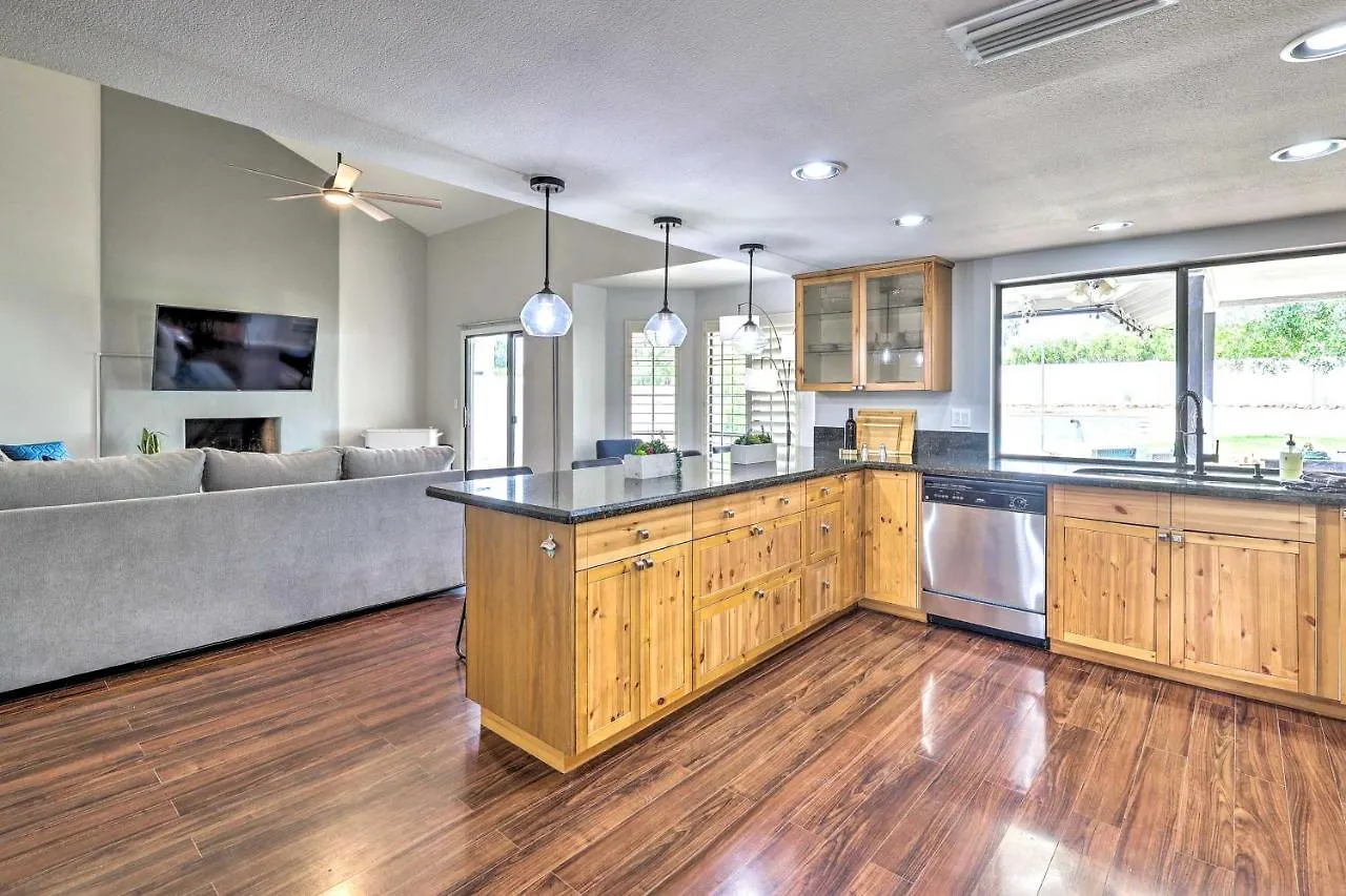 Sunny Scottsdale Home With Heated Pool And Patio 0*,  ארצות הברית
